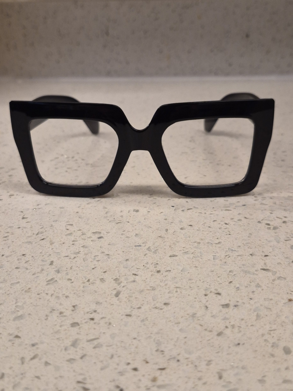 Women's Oversized Square Black Glasses - Fashion-Forward Frame